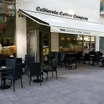 Corvin Royal Apartments - Breakfast Available