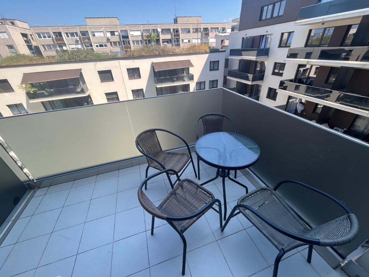 Apartment Mega Sale - Book Now - Corvin Royal