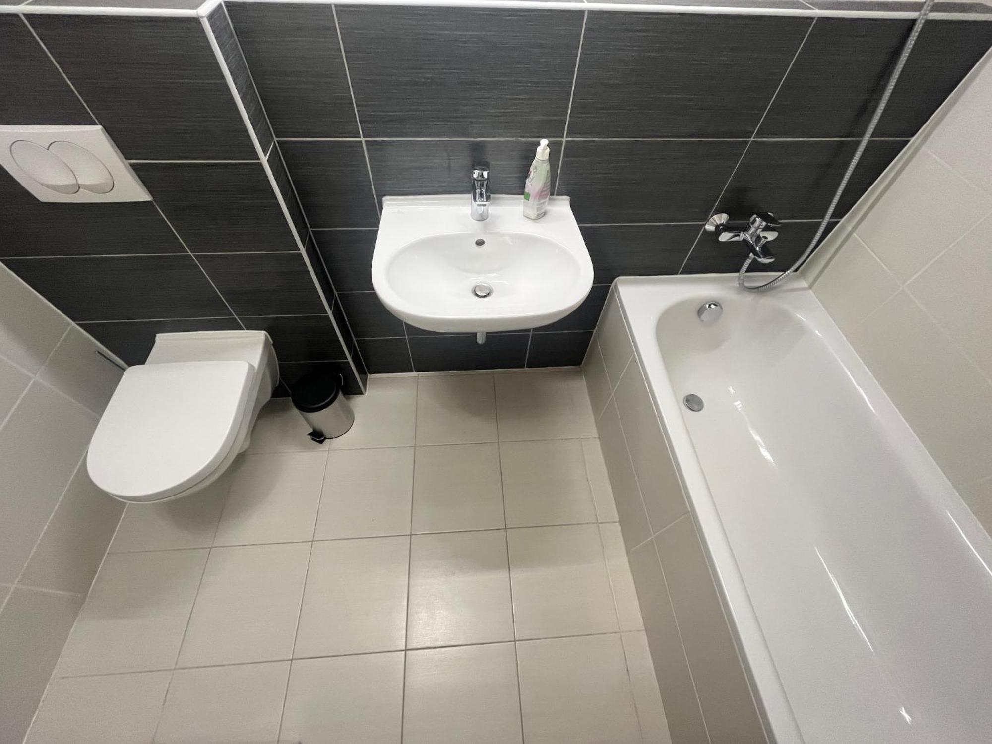 Mega Sale - Book Now - Corvin Royal Apartment Budapest